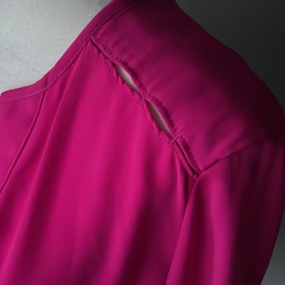 💕dynamite pink blouse - Picture 8 of 9